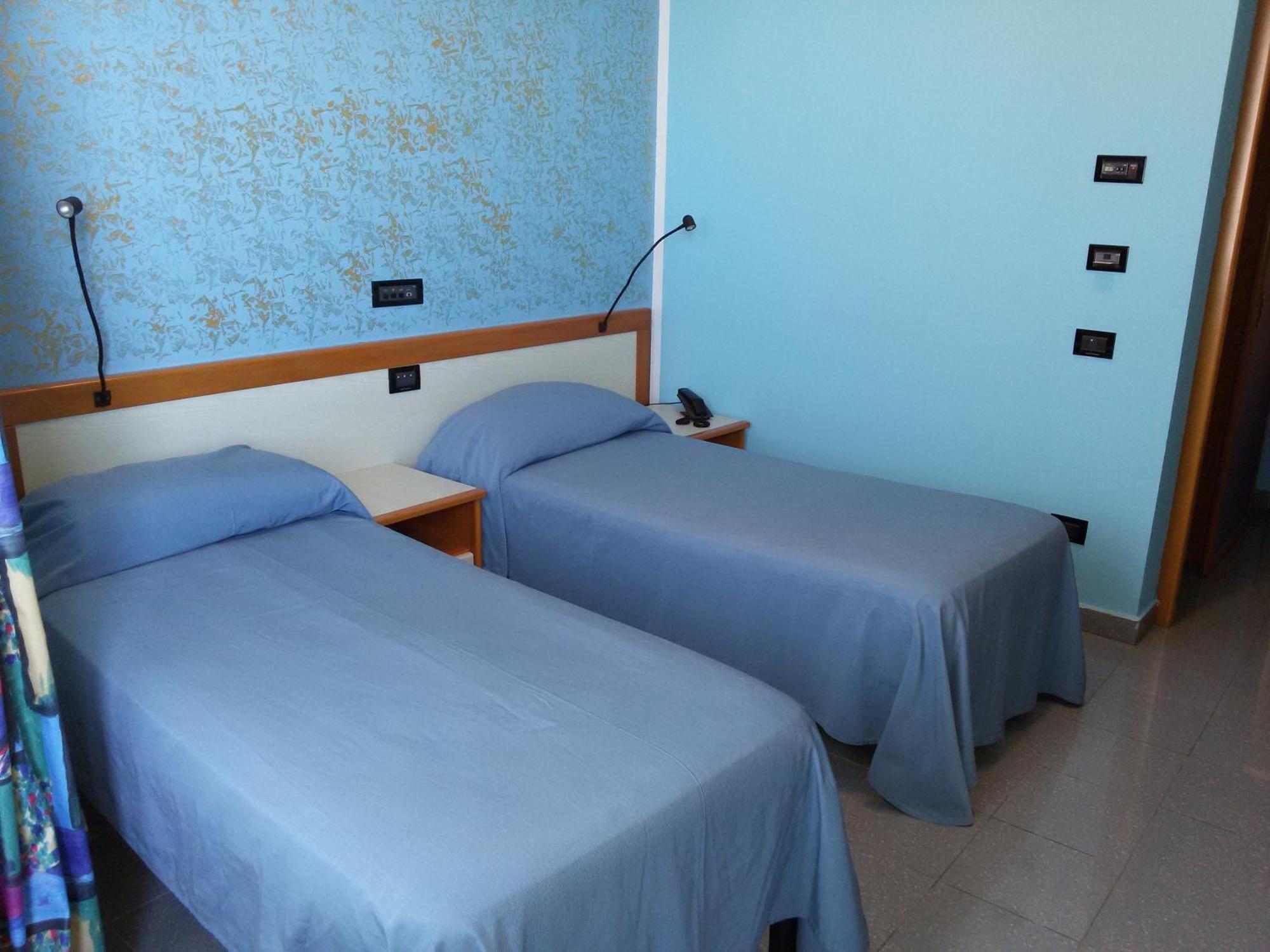 Hotel Ristorante Miramare Marina di Gioiosa Ionica Eksteriør bilde