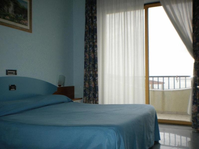 Hotel Ristorante Miramare Marina di Gioiosa Ionica Eksteriør bilde